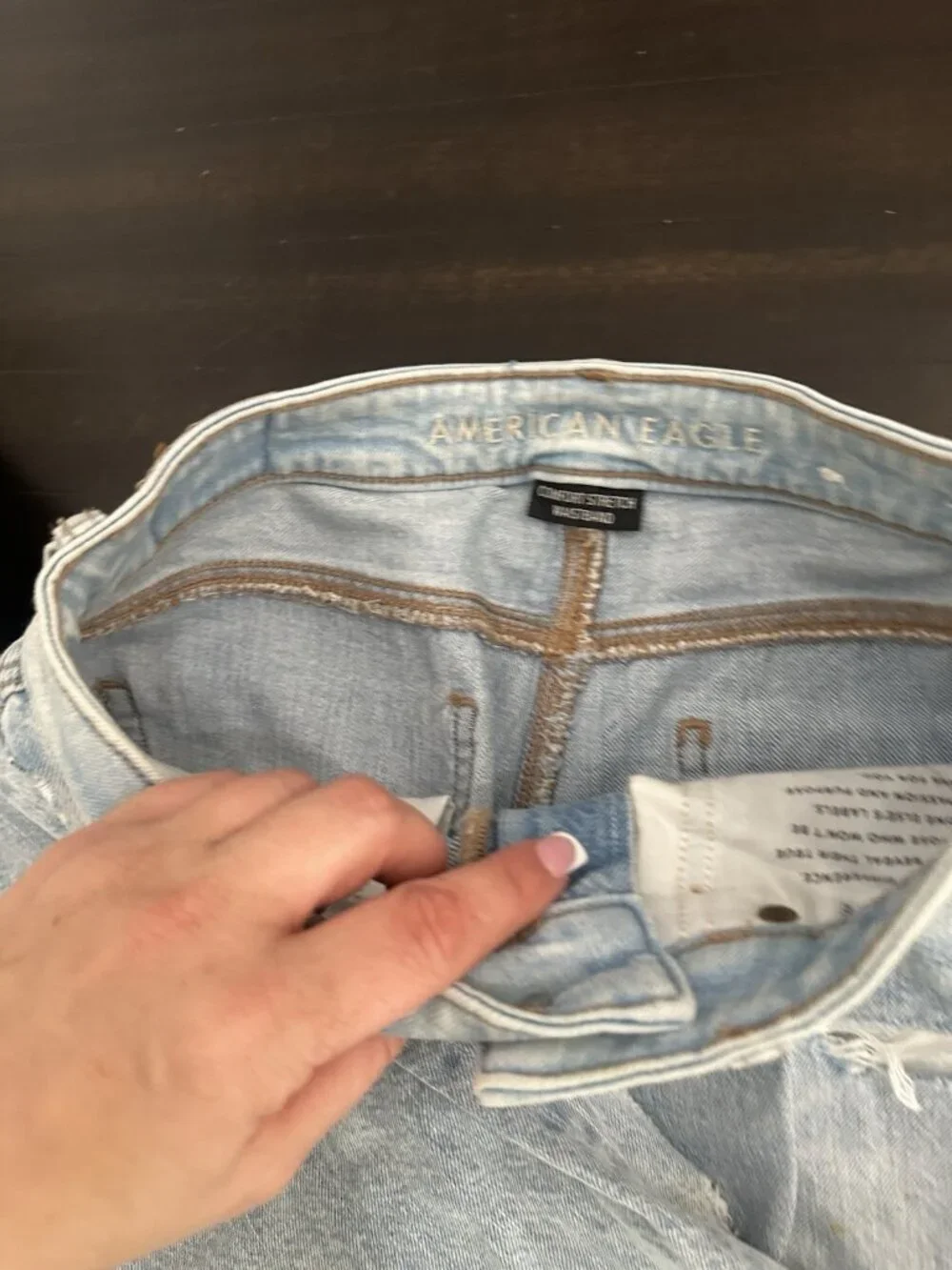American Eagle Size 0 Mom Jean Comfort Stretch Waistband Distressed Light Wash